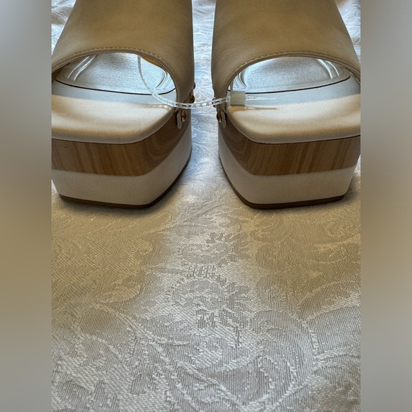 Jessica Simpson Charlete Womens 9 Studded Slide Platform Heels White Brown Y2K - Picture 10 of 12